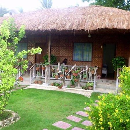 Oslob Garden Stay Beach Resort エクステリア 写真