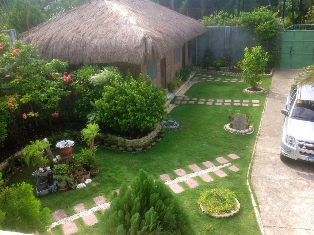 Oslob Garden Stay Beach Resort エクステリア 写真