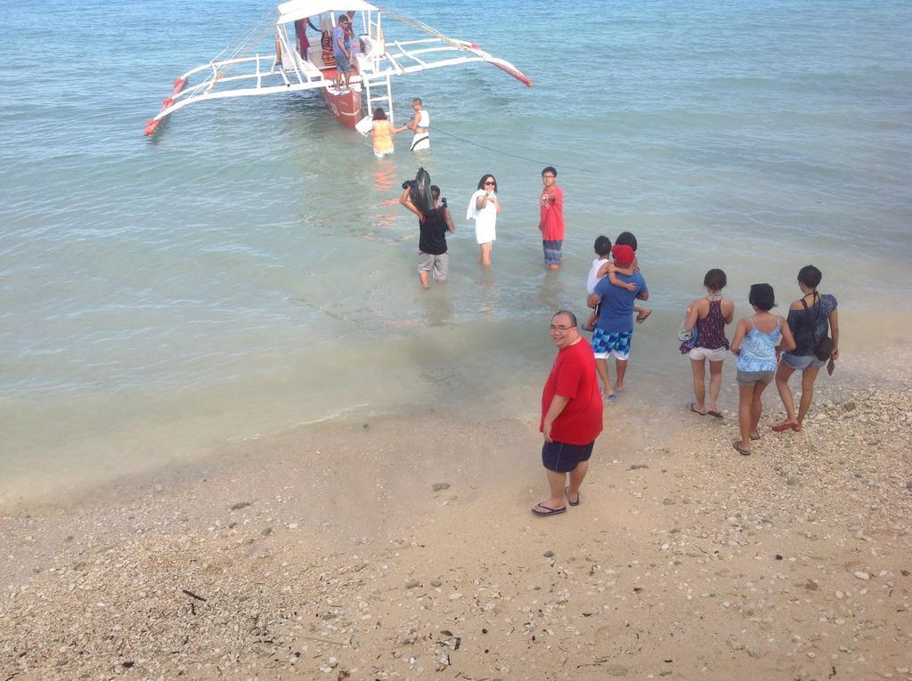 Oslob Garden Stay Beach Resort エクステリア 写真